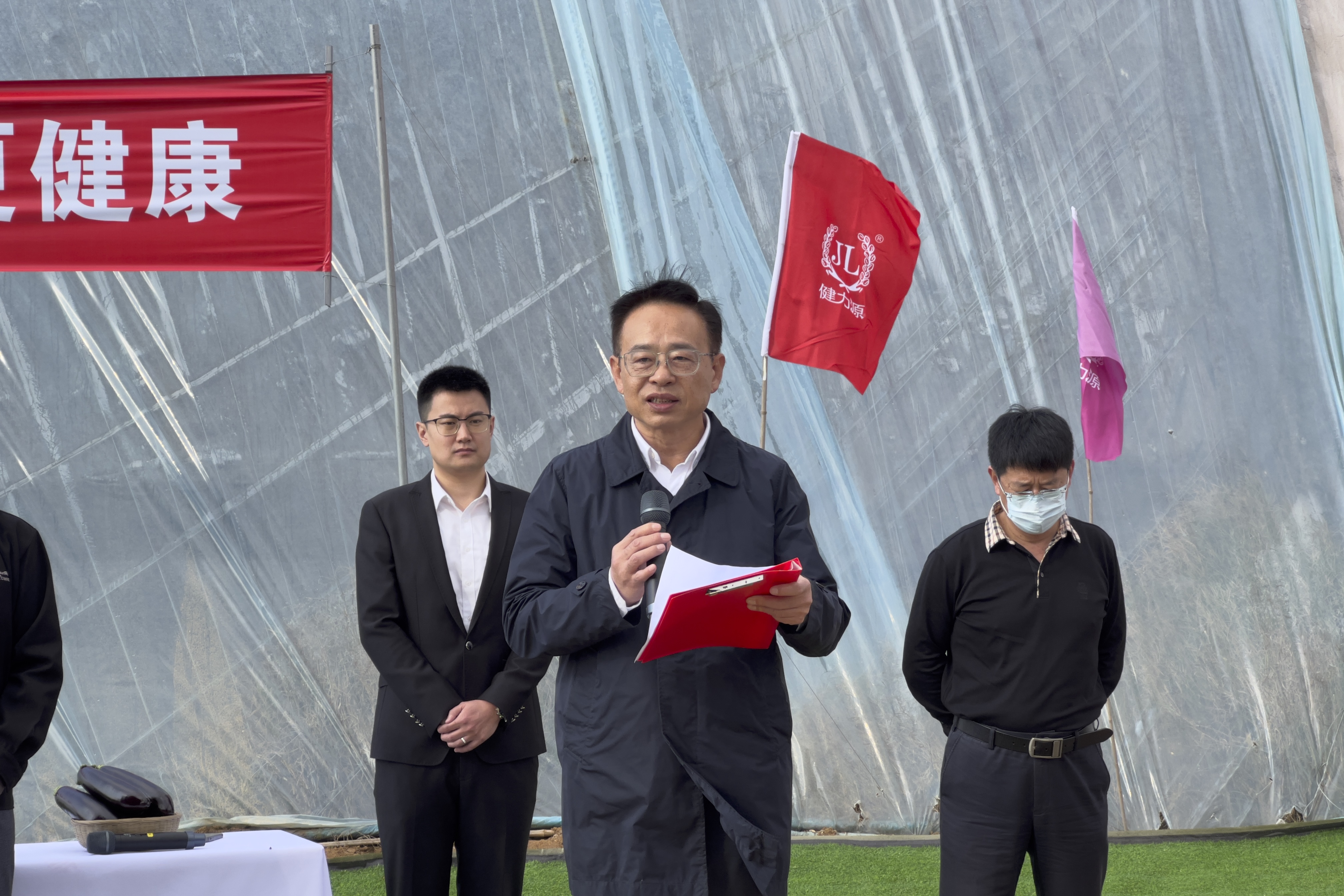 青島力源生態(tài)農(nóng)場(chǎng)太空蔬菜上市啦！